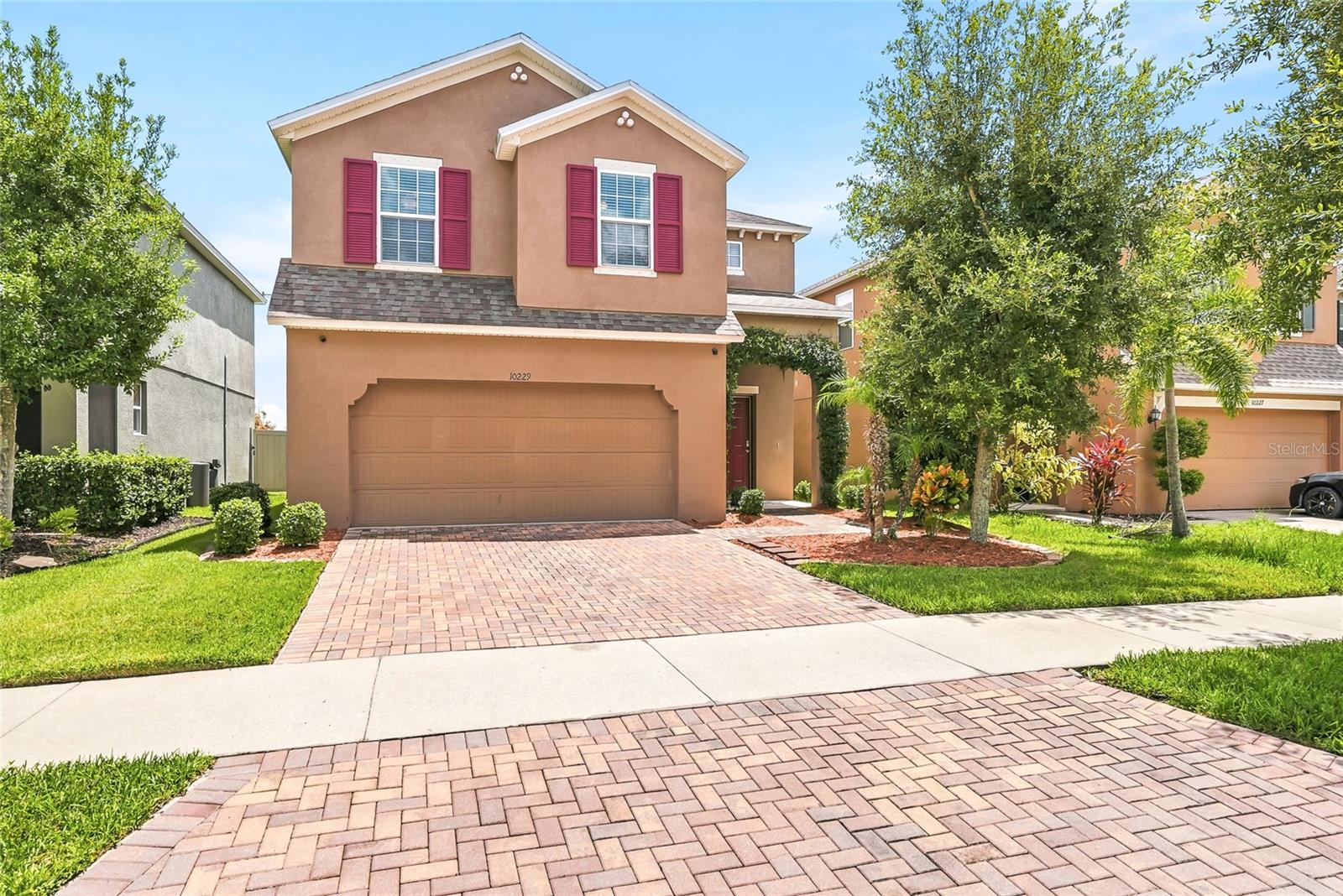 Photo of 10229 NEWMINSTER LOOP RUSKIN FL 33573