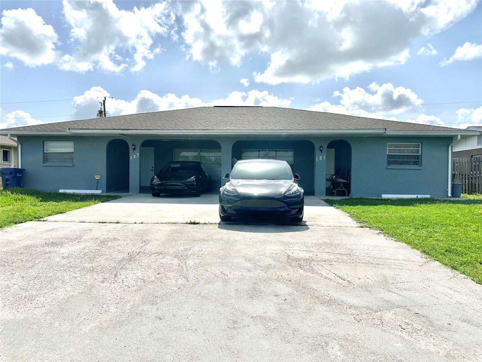 Photo of 121 GRANADA BOULEVARD NORTH PORT FL 34287