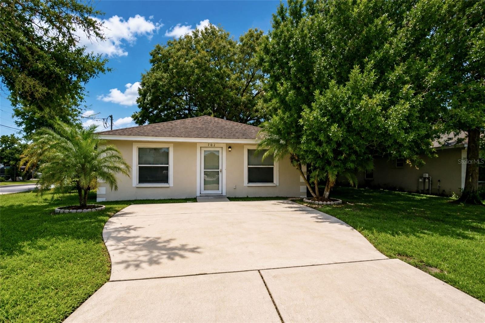 Photo of 702 E MADISON STREET PLANT CITY FL 33563