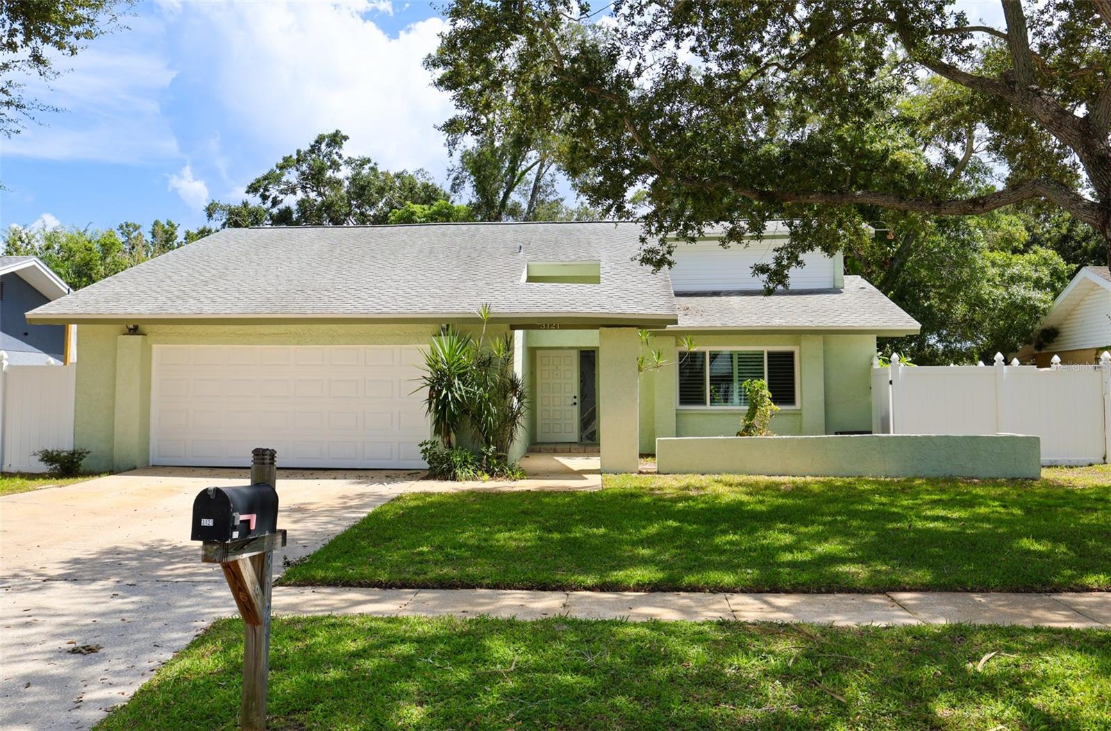 Photo of 3121 BORDEAUX LANE CLEARWATER FL 33759