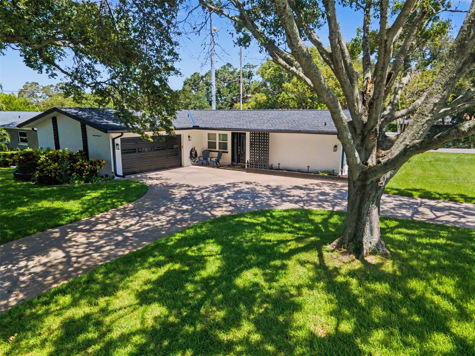 Photo of 1666 SOUVENIR DRIVE CLEARWATER FL 33755
