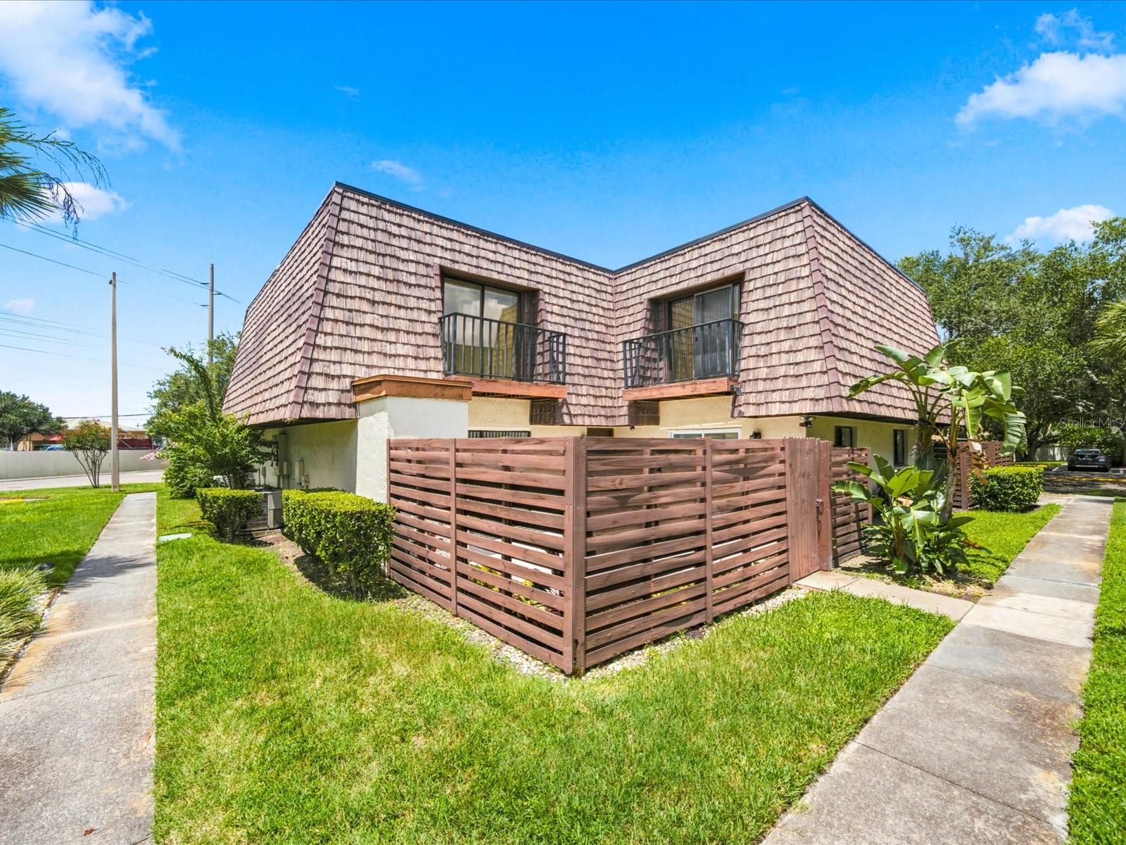 Photo of 15446 E POND WOODS DRIVE #15446 TAMPA FL 33618