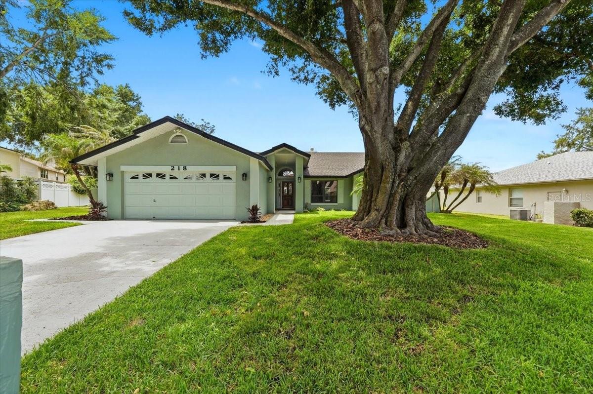 Photo of 218 LAKE HARTRIDGE DRIVE WINTER HAVEN FL 33881