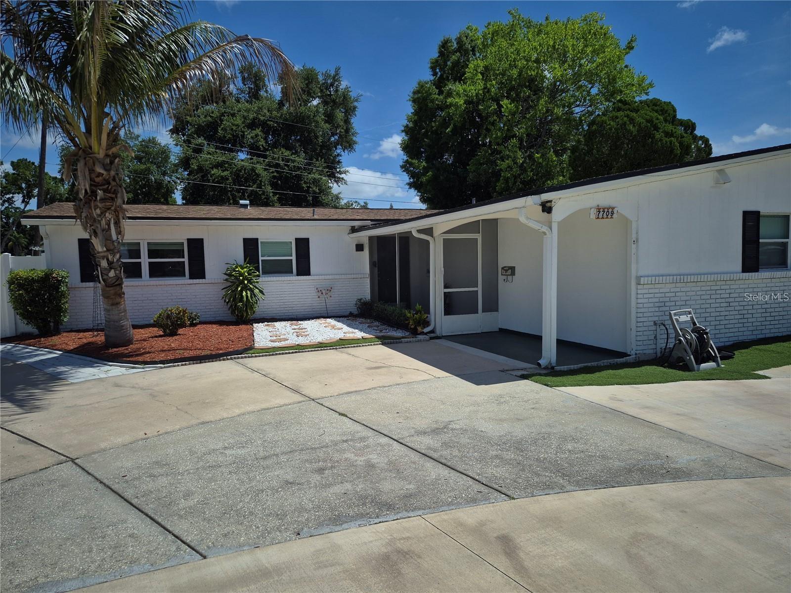 Photo of 7709 W HANNA AVENUE TAMPA FL 33615