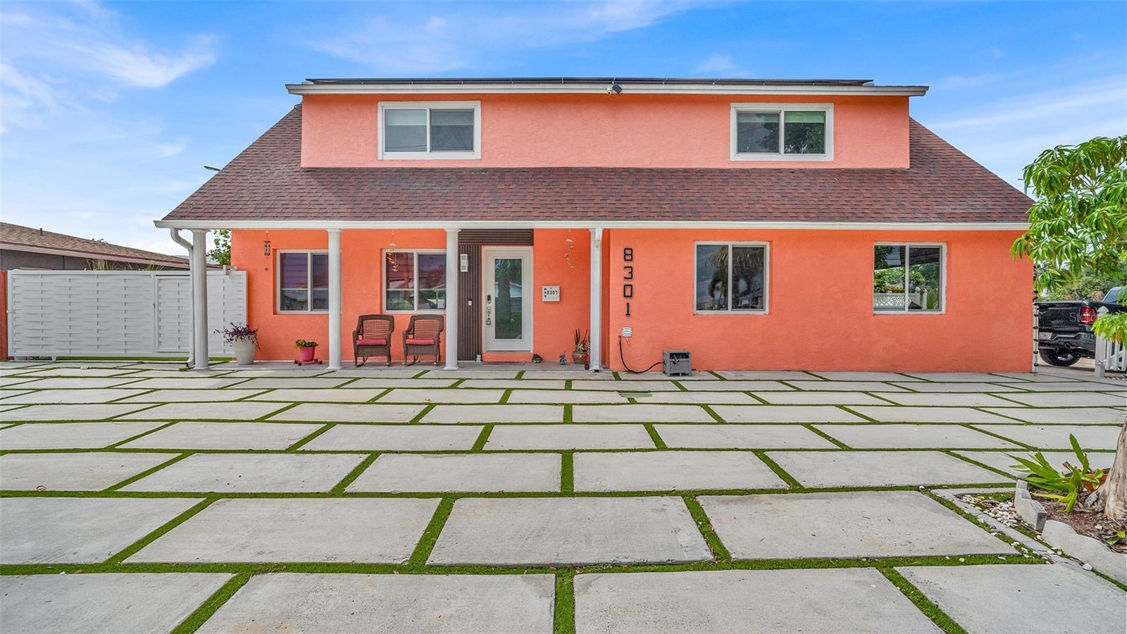 Photo of 8301 LOPEZ DRIVE TAMPA FL 33615