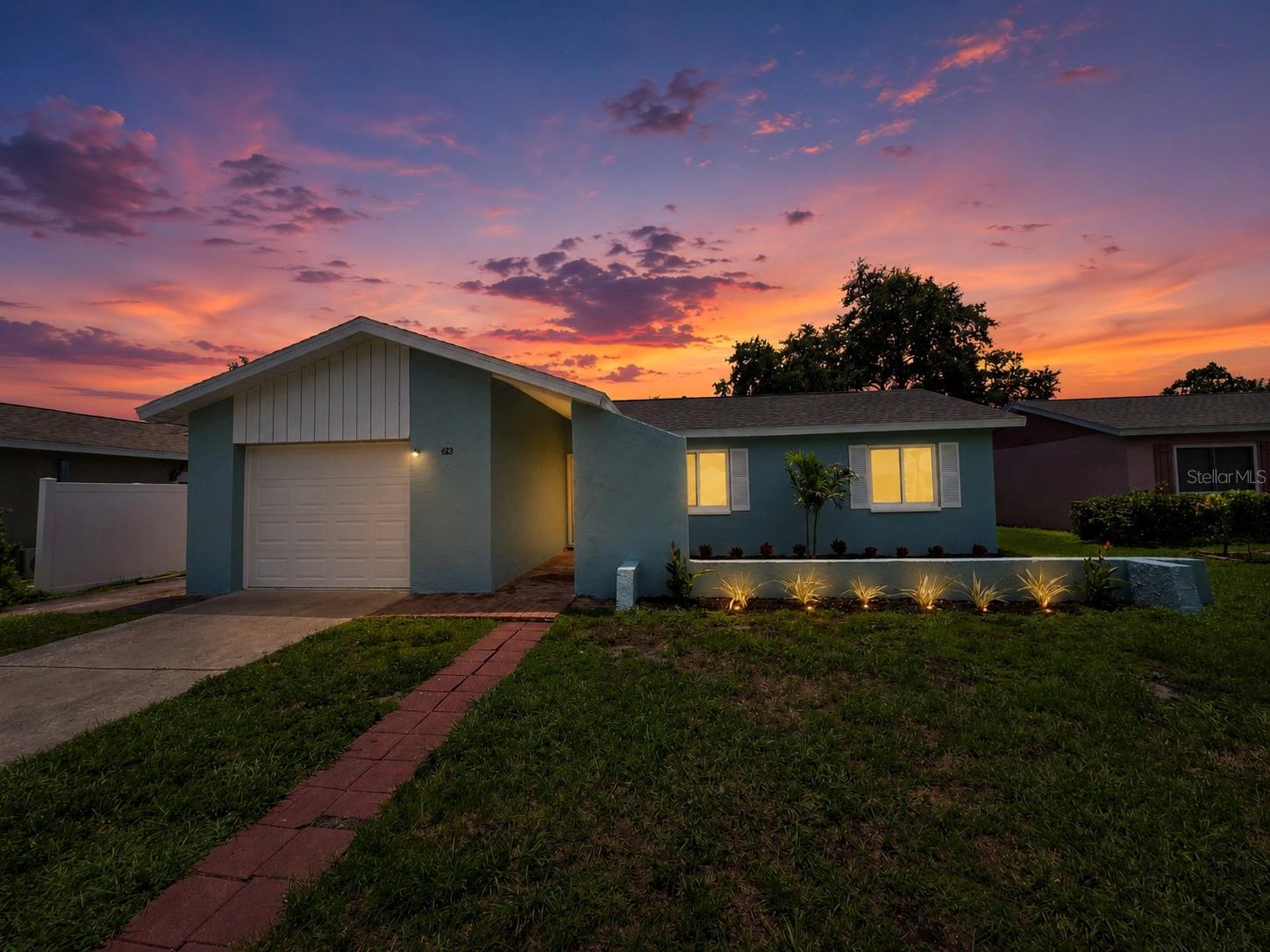 Photo of 613 5TH AVENUE LARGO FL 33771