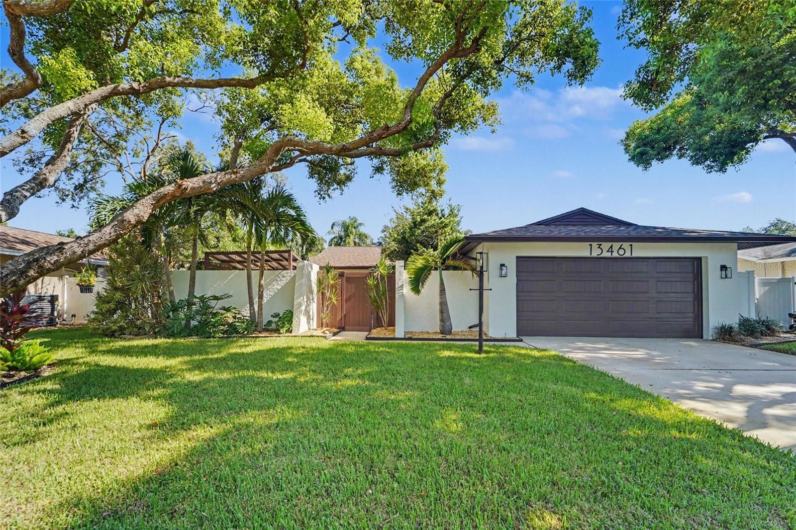 Photo of 13461 DEL PRADO DRIVE LARGO FL 33774