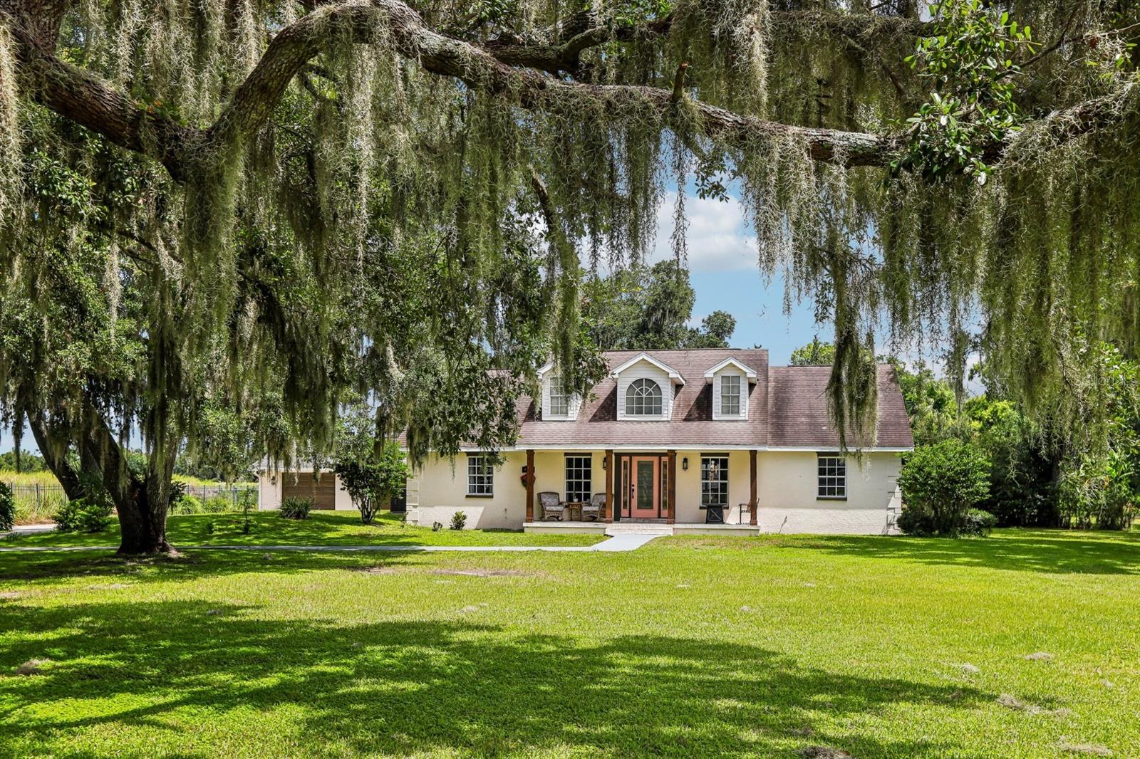Photo of 408 HOLLOWAY ROAD PLANT CITY FL 33567