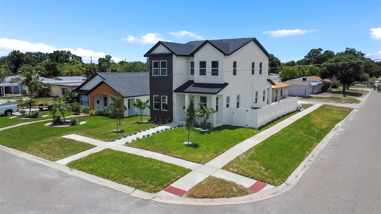 Photo of 617 FOLSOM STREET ST PETERSBURG FL 33707