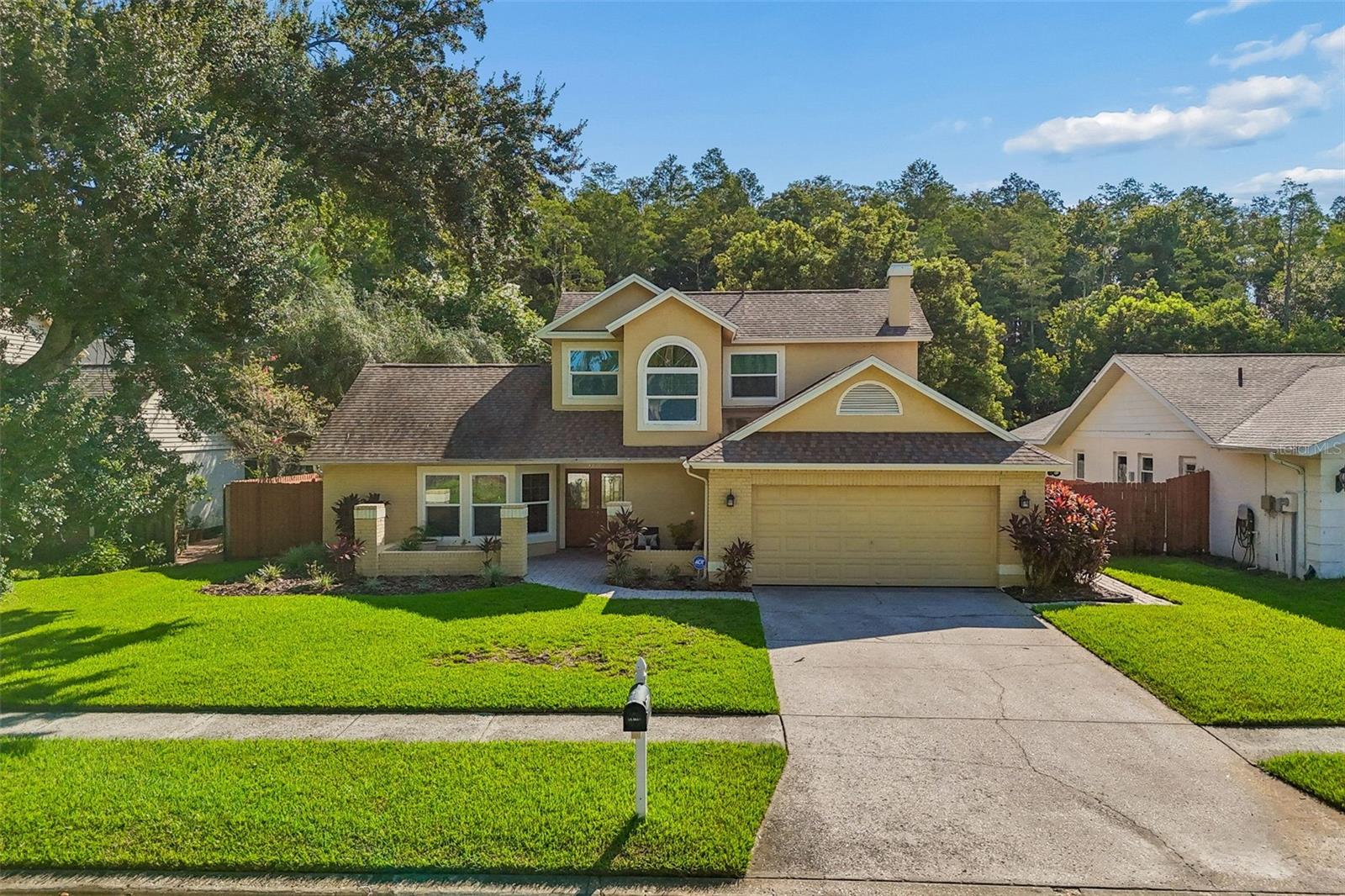 Photo of 4737 FOXSHIRE CIRCLE TAMPA FL 33624