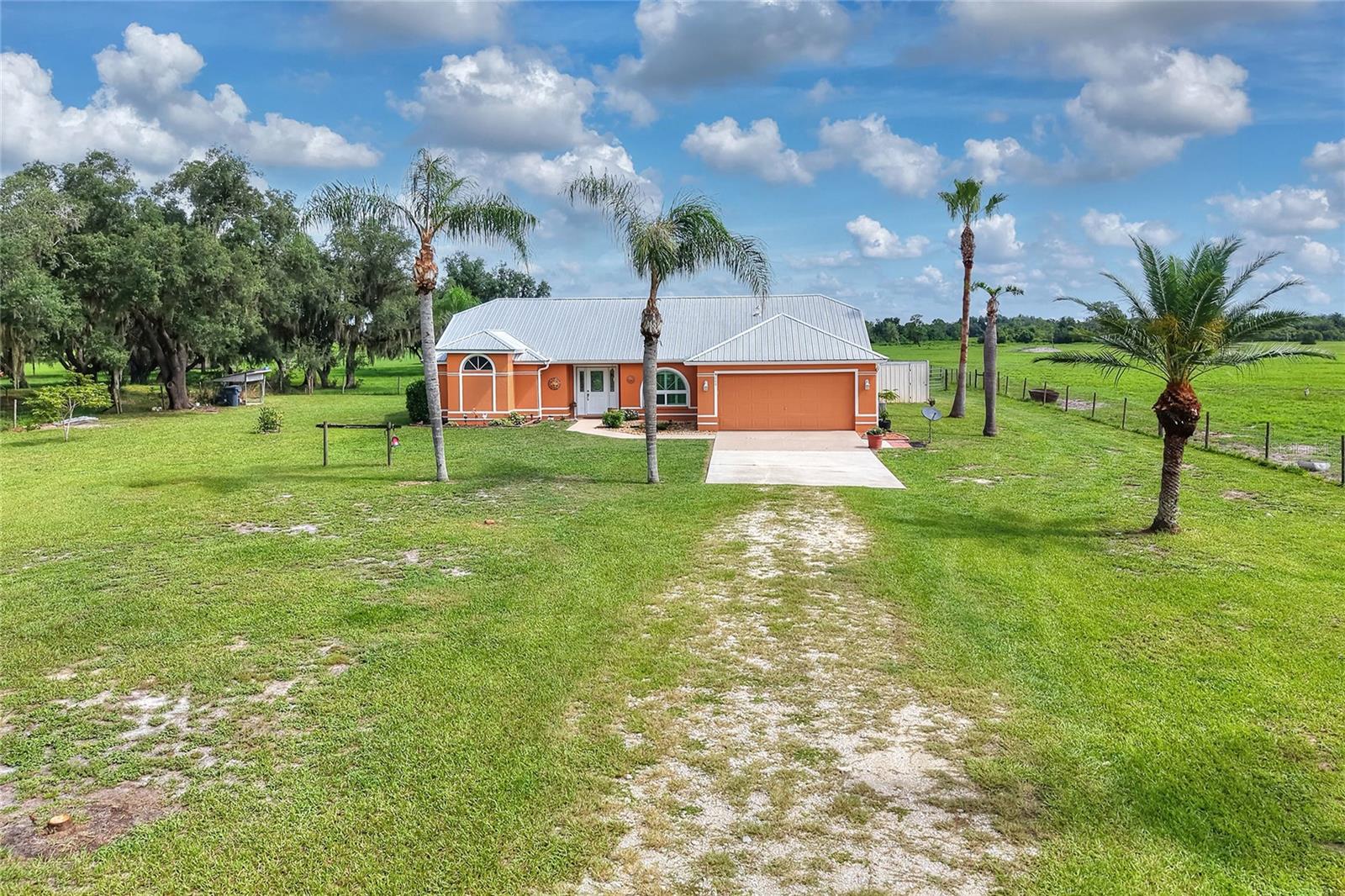 Photo of 9111 LAKE BUFFUM ROAD FORT MEADE FL 33841