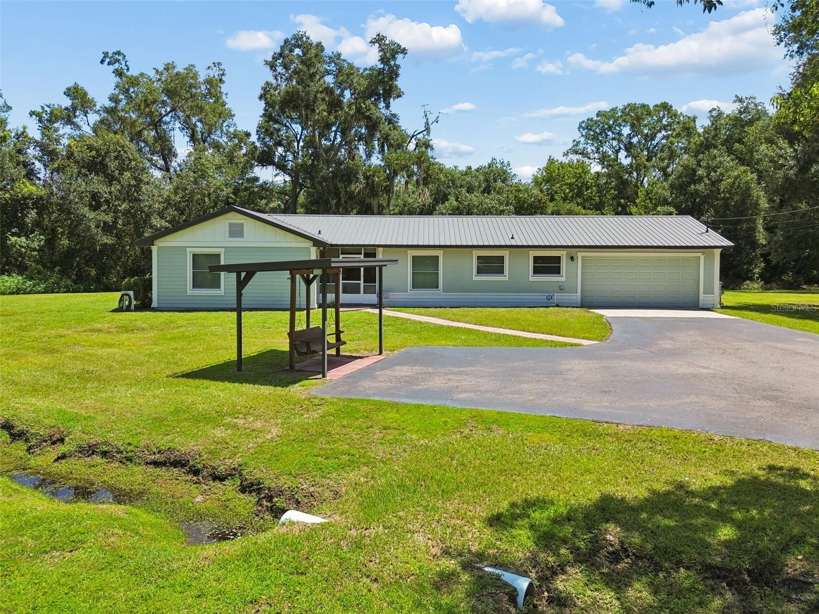 Photo of 2321 WOOTEN ROAD DOVER FL 33527