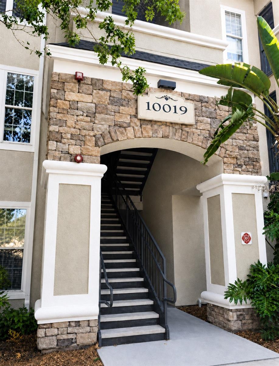Photo of 10019 COURTNEY PALMS BOULEVARD #103 TAMPA FL 33619
