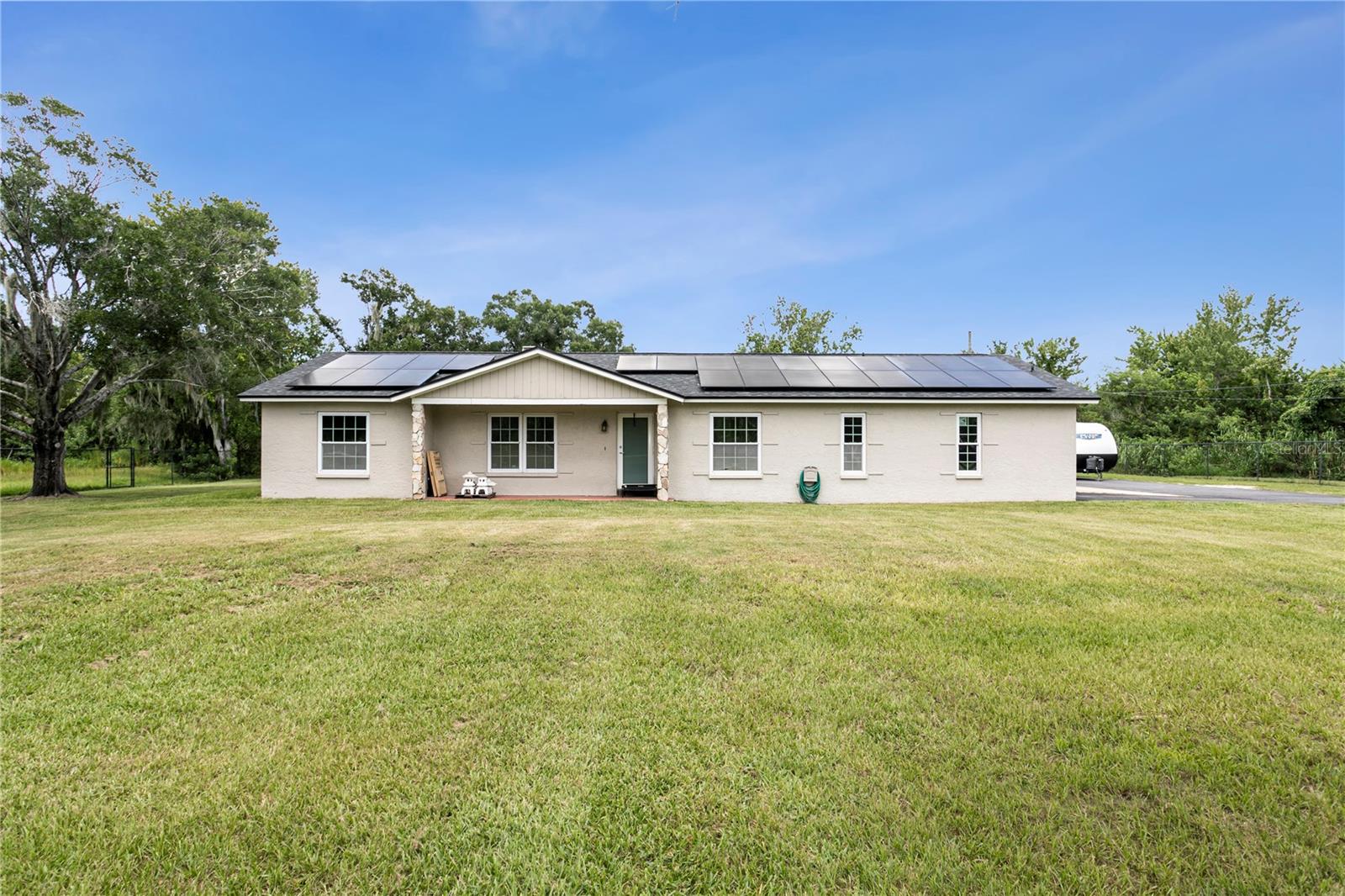 Photo of 10710 BILL TUCKER ROAD WIMAUMA FL 33598