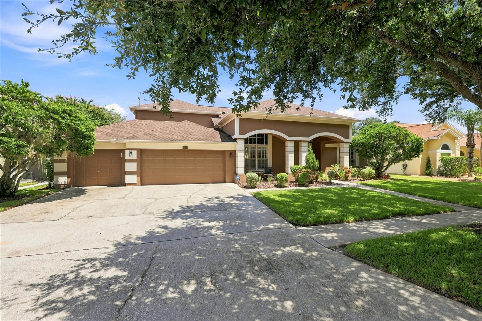 Photo of 8310 SUMMER GROVE ROAD TAMPA FL 33647