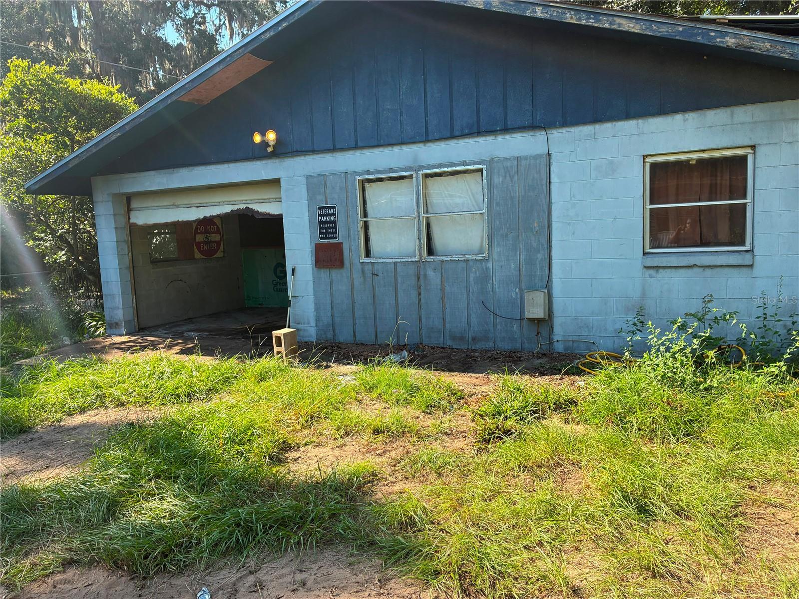 Photo of 17990 SE 51ST STREET OCKLAWAHA FL 32179