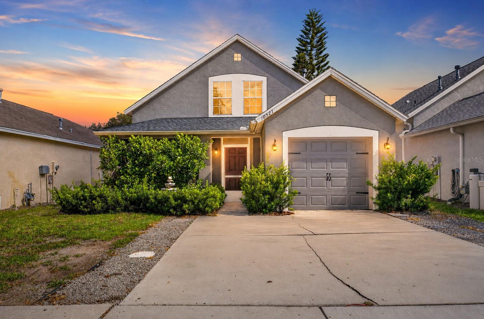 Photo of 10521 LAKESIDE VISTA DRIVE RIVERVIEW FL 33569