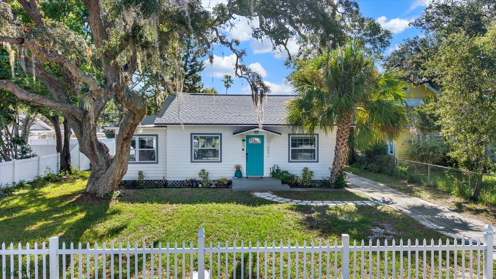 Photo of 1945 OVERBROOK AVENUE CLEARWATER FL 33755