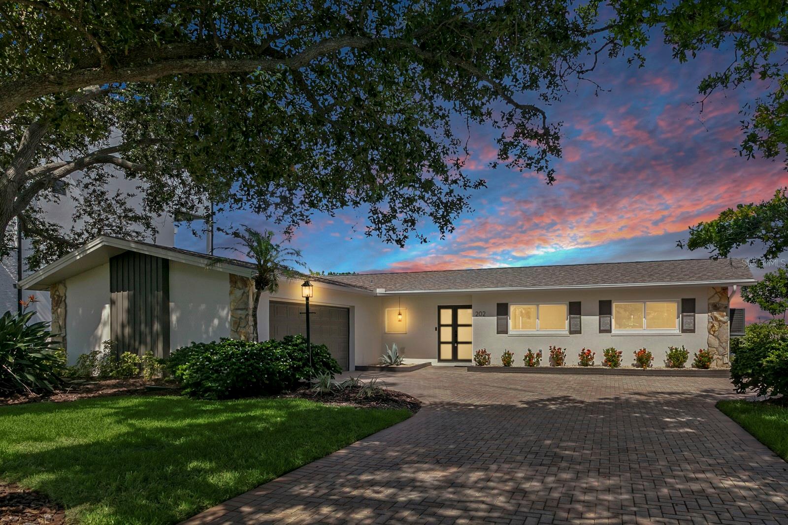 Photo of 202 DRIFTWOOD LANE LARGO FL 33770