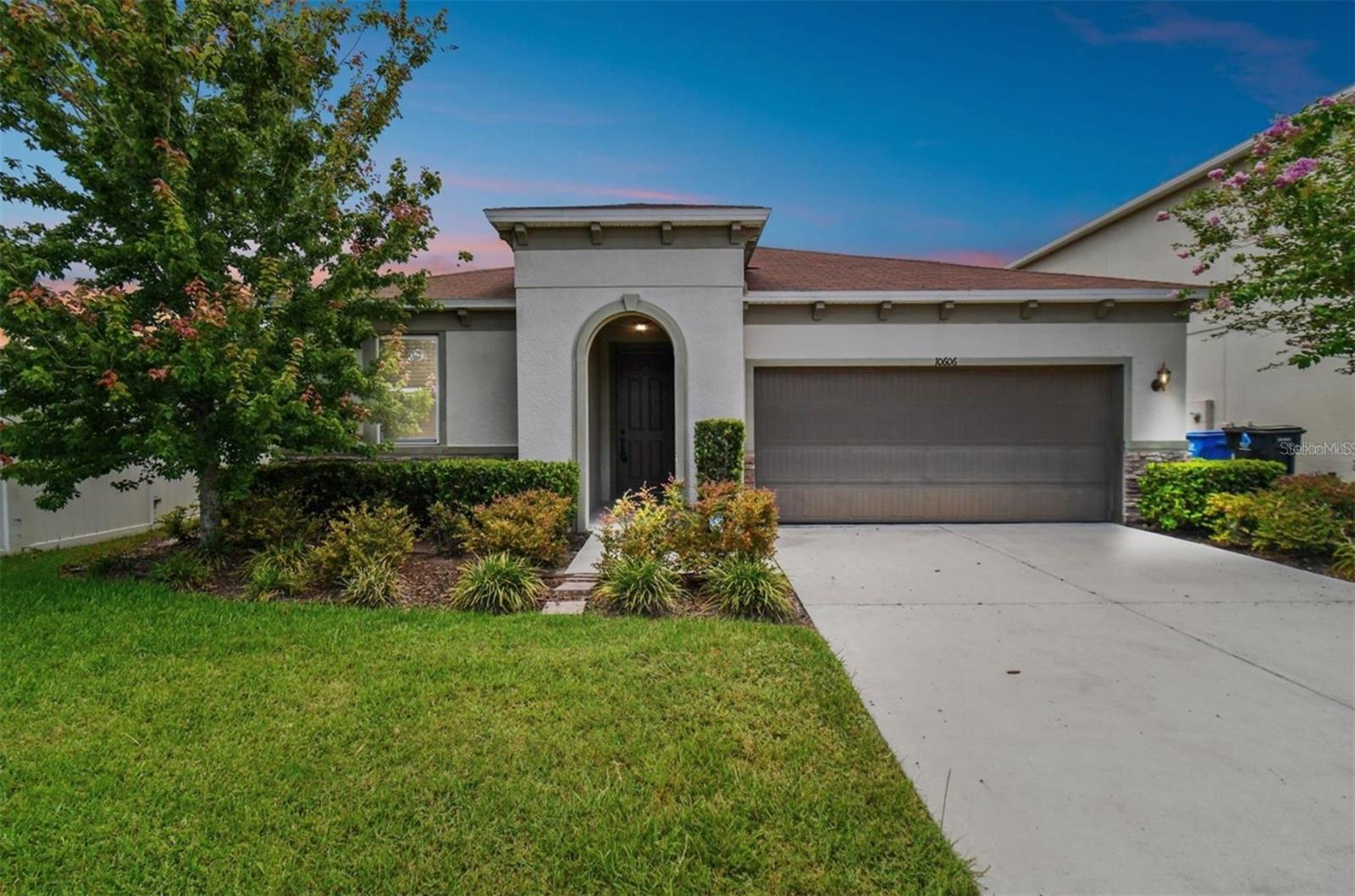 Photo of 10606 LAGUNA PLAINS DRIVE RIVERVIEW FL 33578