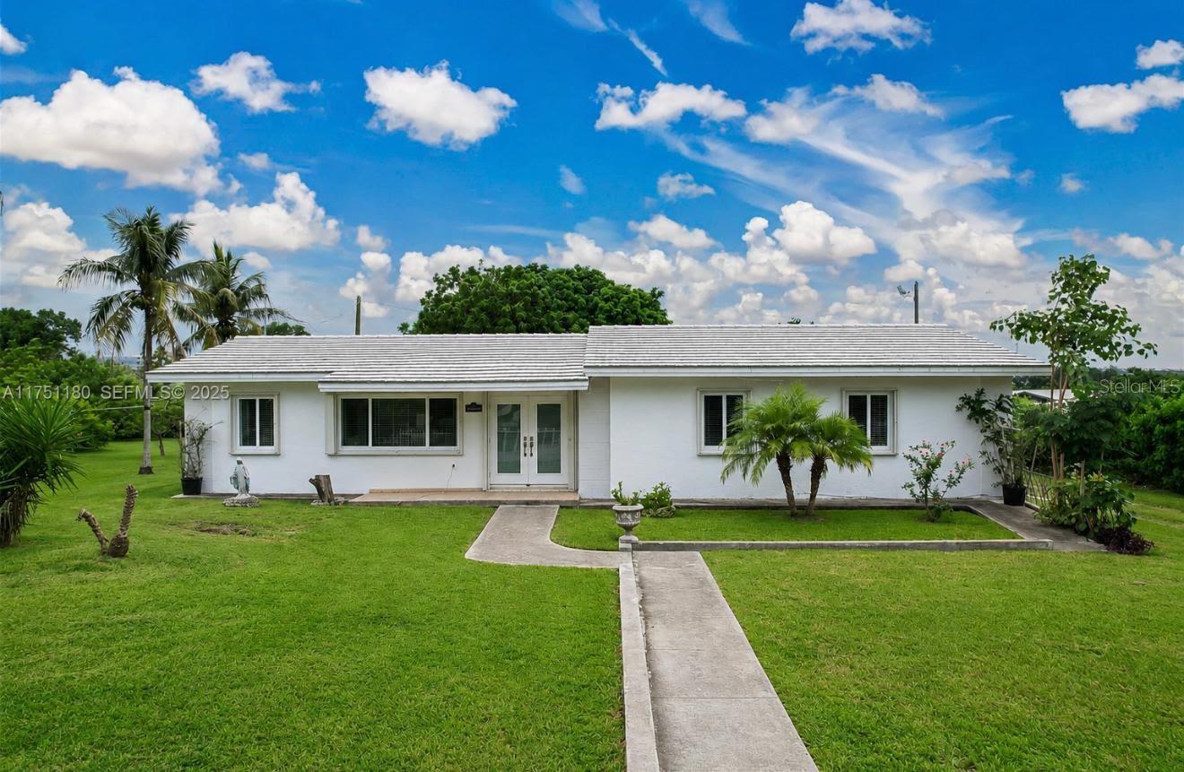 Photo of 20890 SW 236TH STREET HOMESTEAD FL 33031