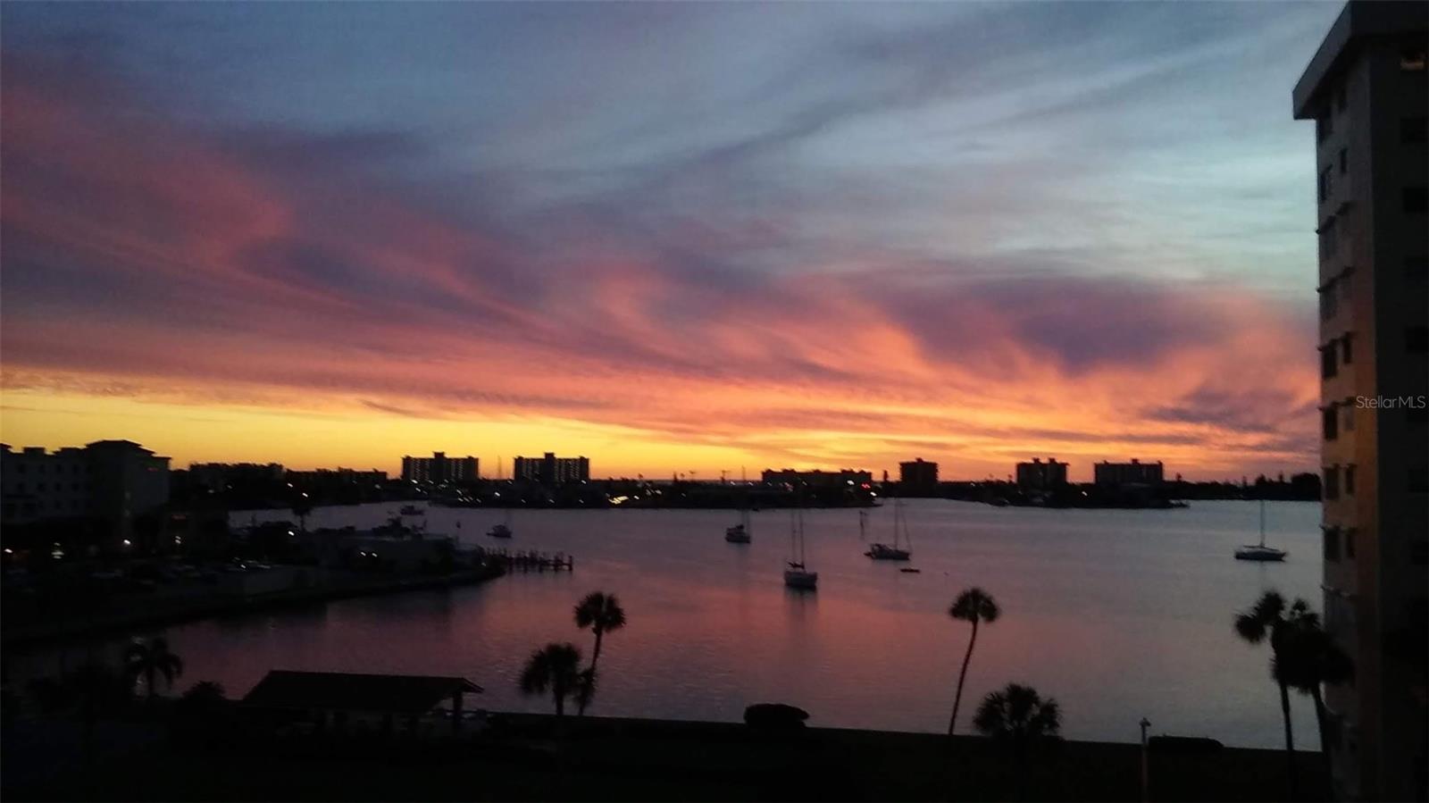 Photo of 4550 COVE CIRCLE #505 ST PETERSBURG FL 33708