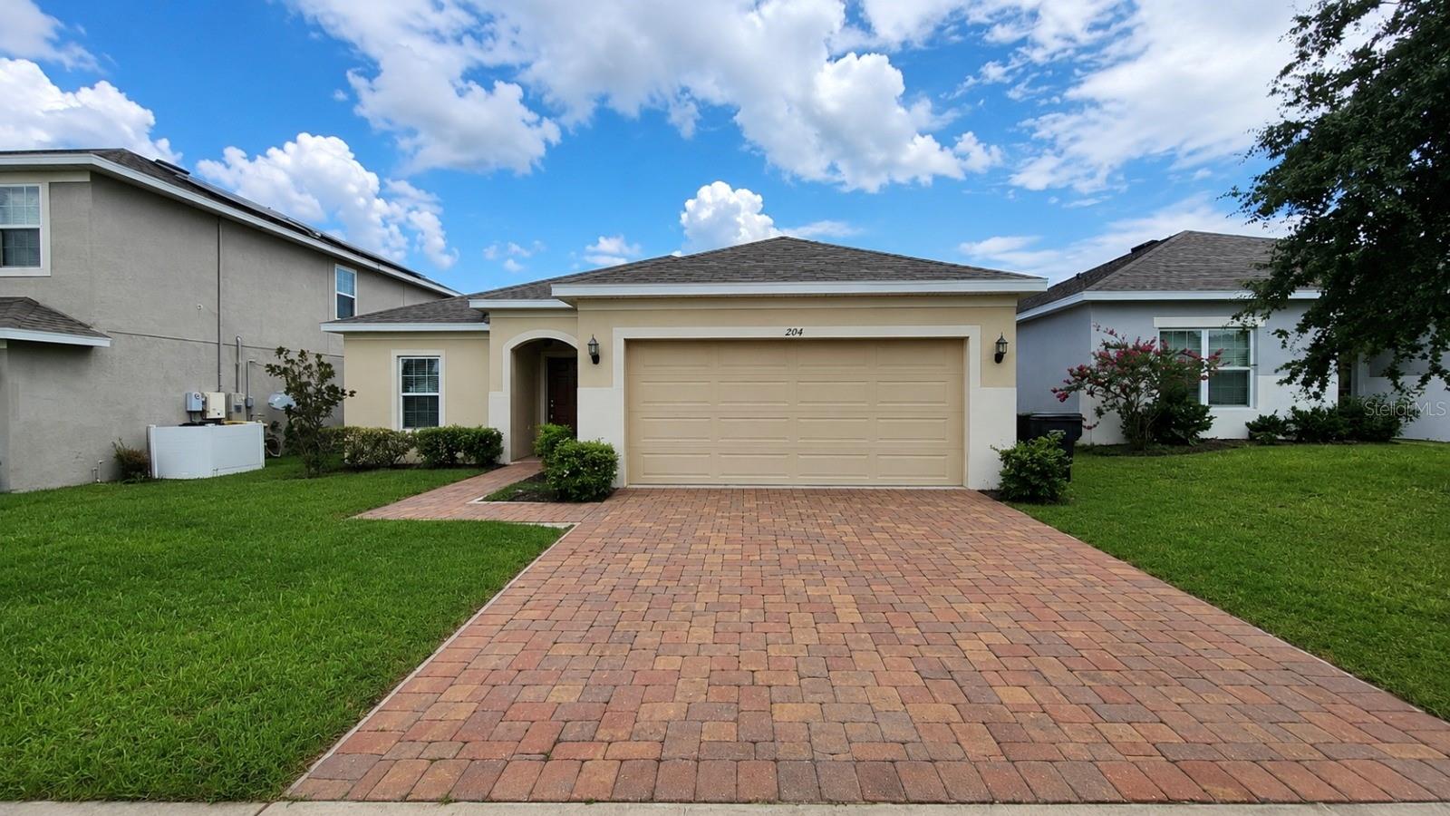 Photo of 264 GOLDEN SANDS CIRCLE DAVENPORT FL 33837