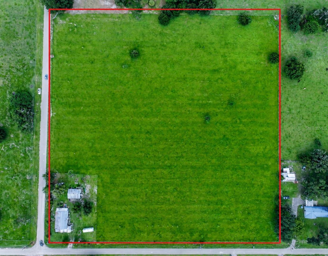 Photo of 3984 DIXIANA DRIVE BOWLING GREEN FL 33834