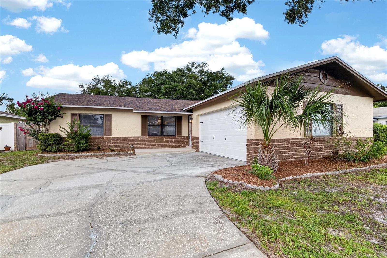 Photo of 1006 SAXON COURT BRANDON FL 33510