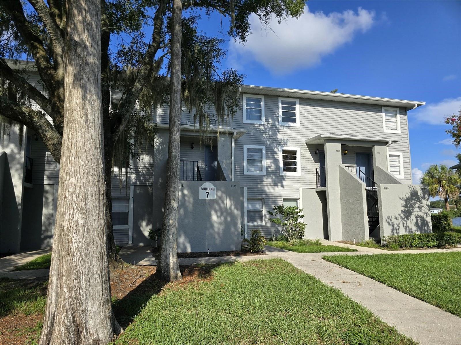 Photo of 7186 E BANK DRIVE #7186 TAMPA FL 33617
