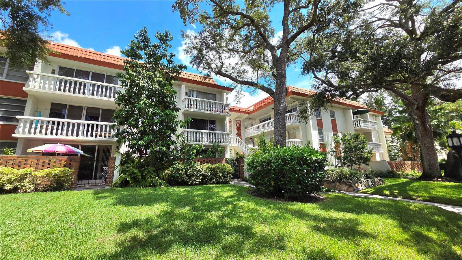 Photo of 1001 PEARCE DRIVE #211 CLEARWATER FL 33764