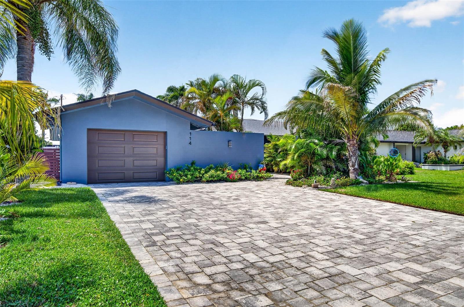 Photo of 114 12TH STREET BELLEAIR BEACH FL 33786
