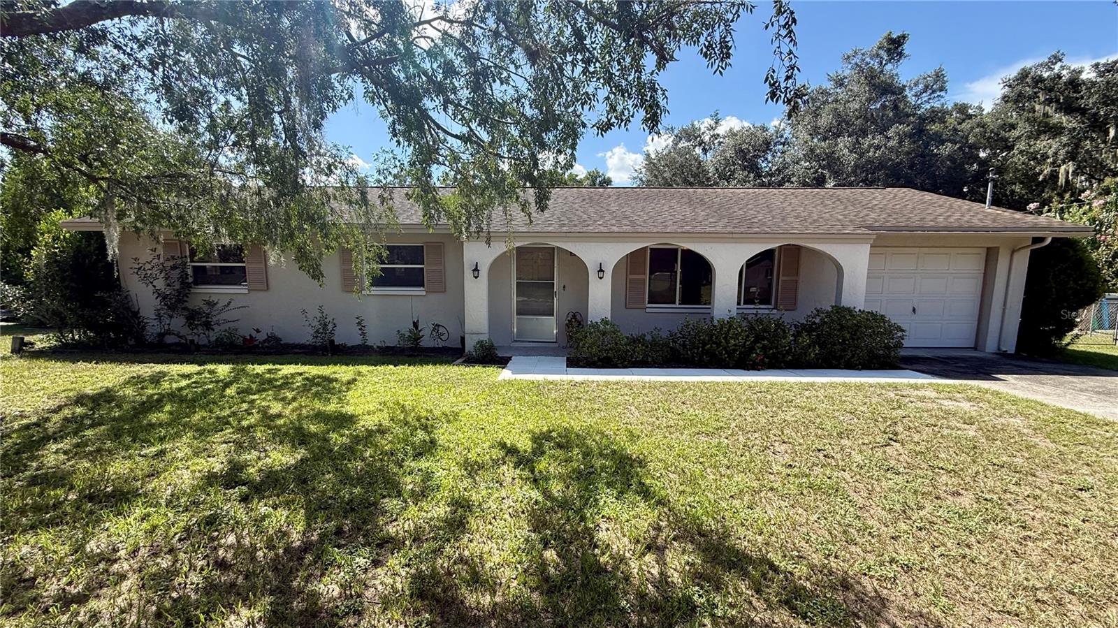 Photo of 12215 ORCHID LANE THONOTOSASSA FL 33592
