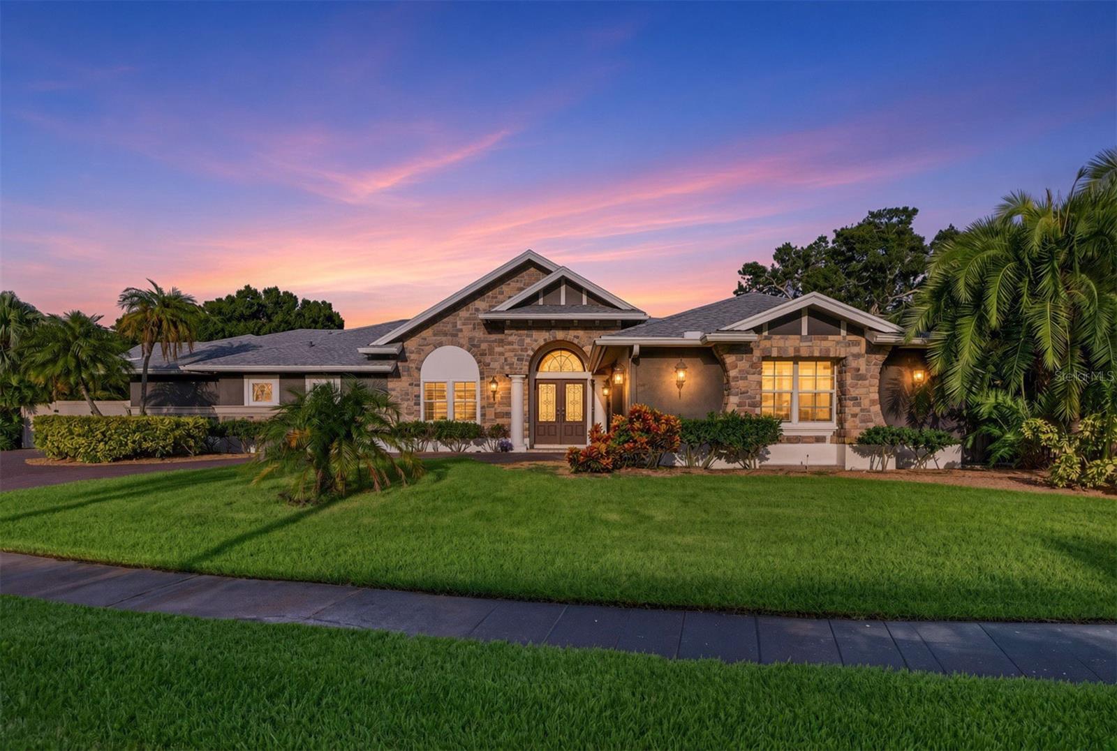 Photo of 1400 75TH CIRCLE ST PETERSBURG FL 33702