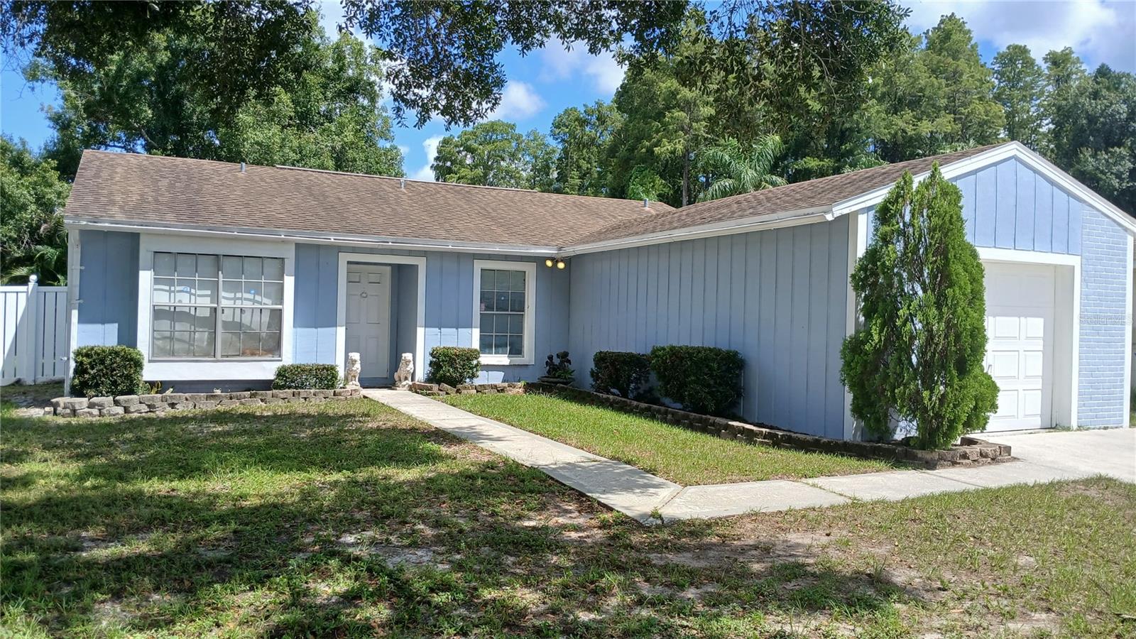 Photo of 14009 RIDGEDALE WAY TAMPA FL 33625