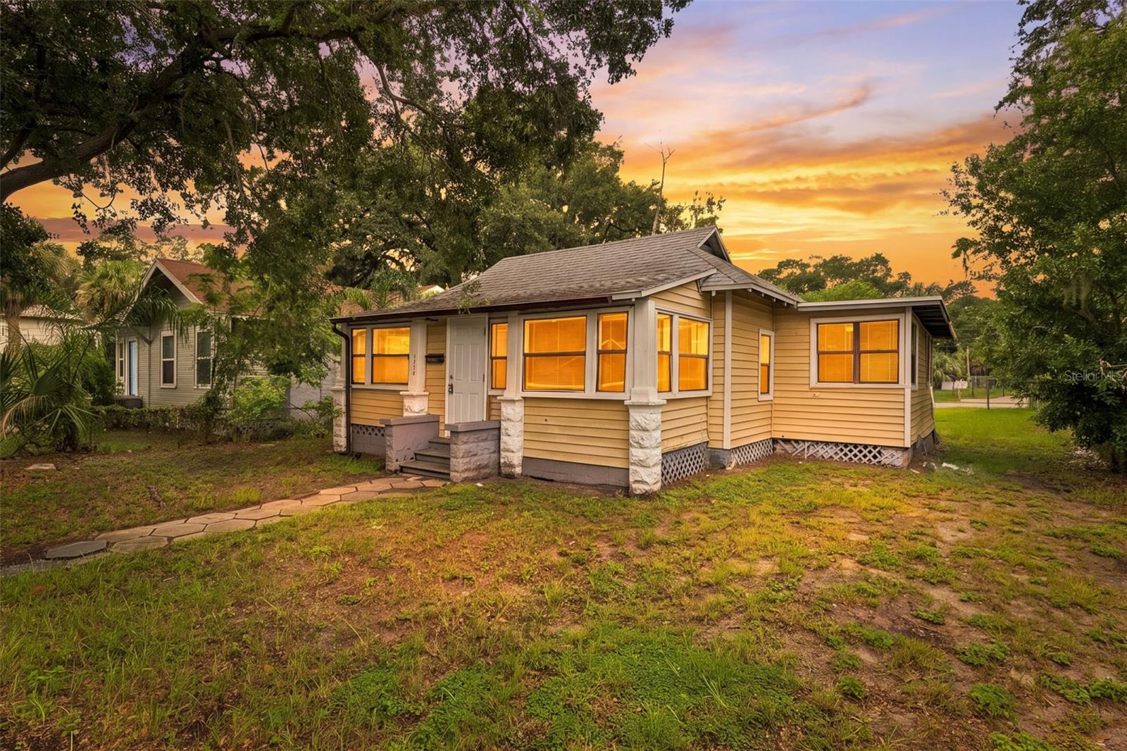 Photo of 1521 12TH STREET ST PETERSBURG FL 33705