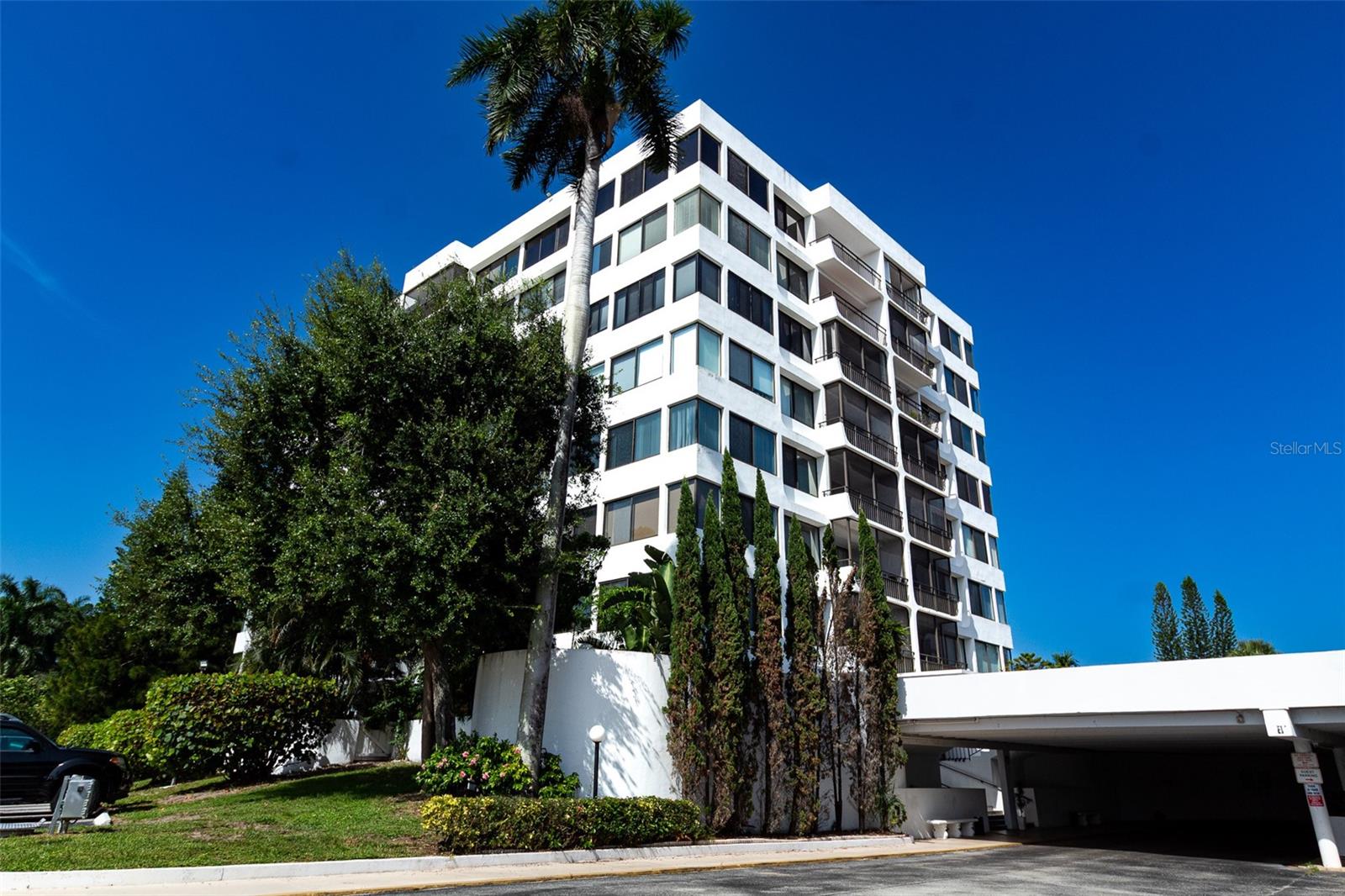 Photo of 1500 PRESIDENTIAL WAY #401 WEST PALM BEACH FL 33401