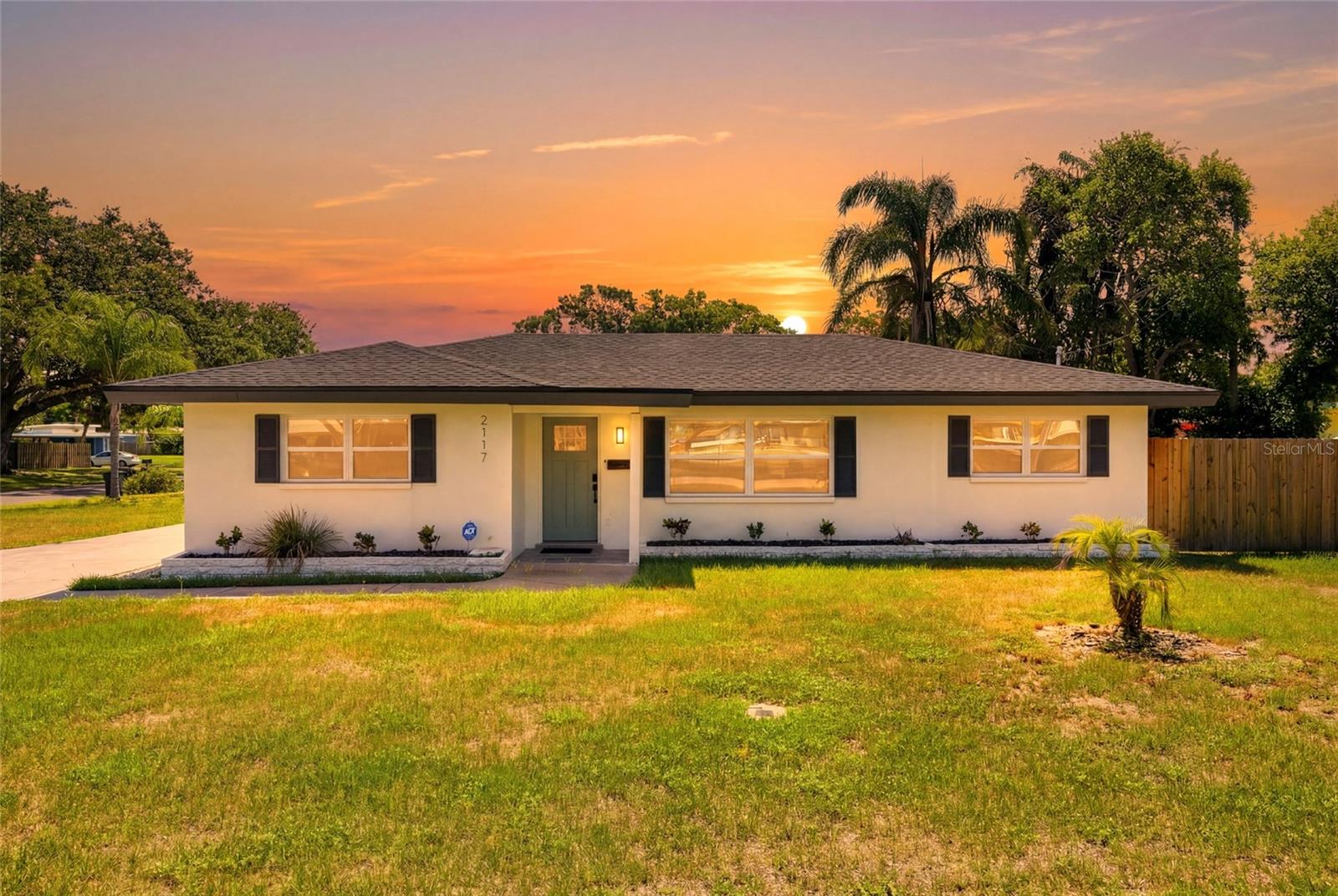 Photo of 2117 N HERCULES AVENUE CLEARWATER FL 33763