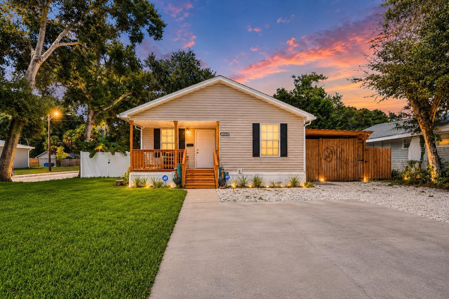 Photo of 1039 NEWTON AVENUE ST PETERSBURG FL 33705
