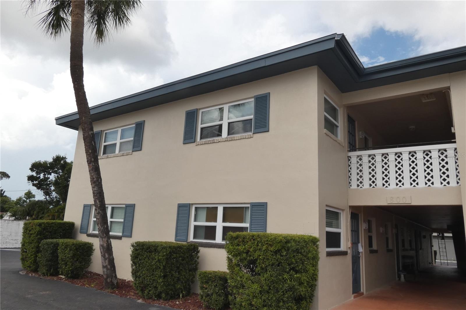 Photo of 800 TYRONE BOULEVARD #B-1 ST PETERSBURG FL 33710