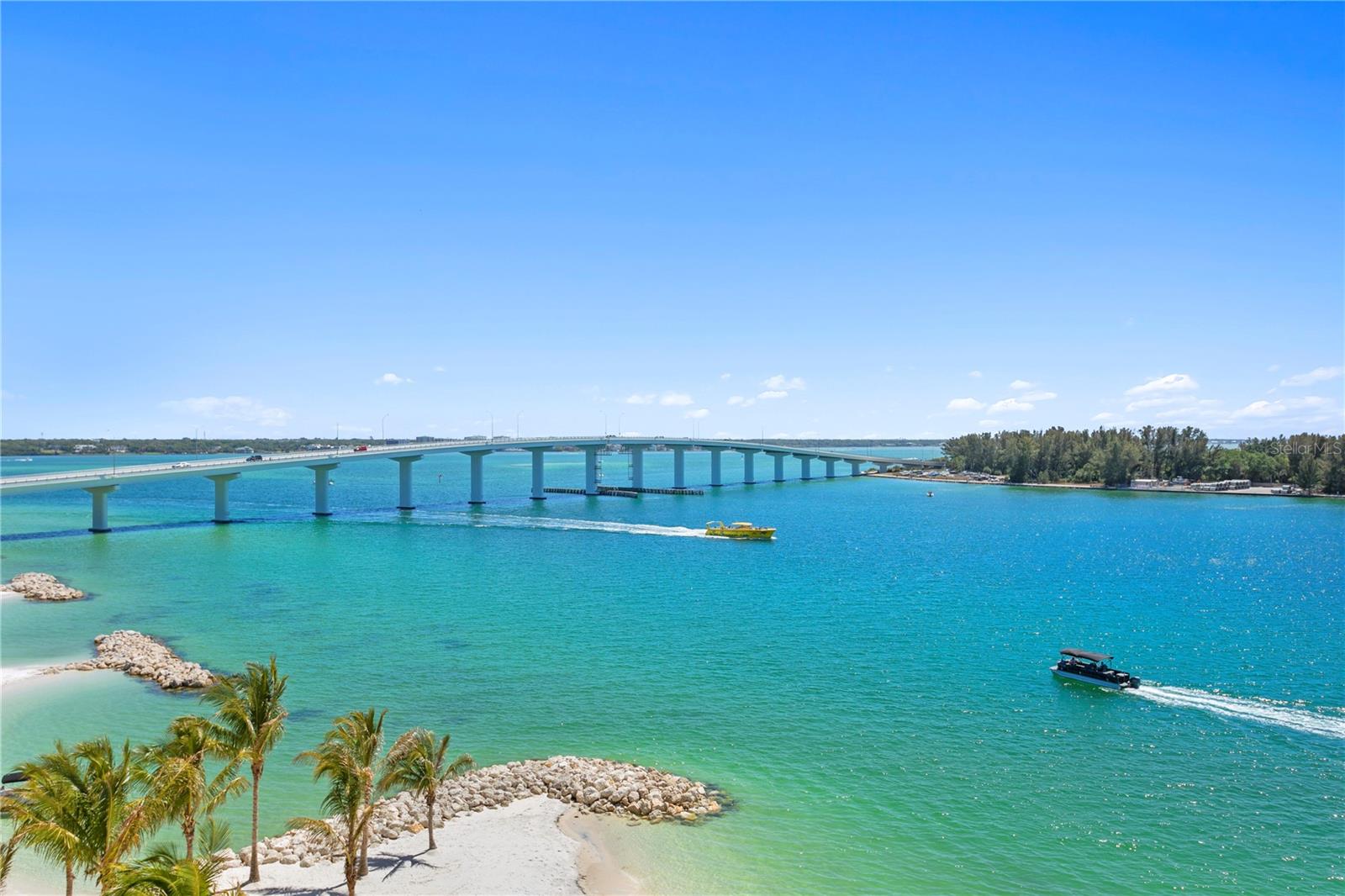 Photo of 691 S GULFVIEW BOULEVARD #1011 CLEARWATER BEACH FL 33767