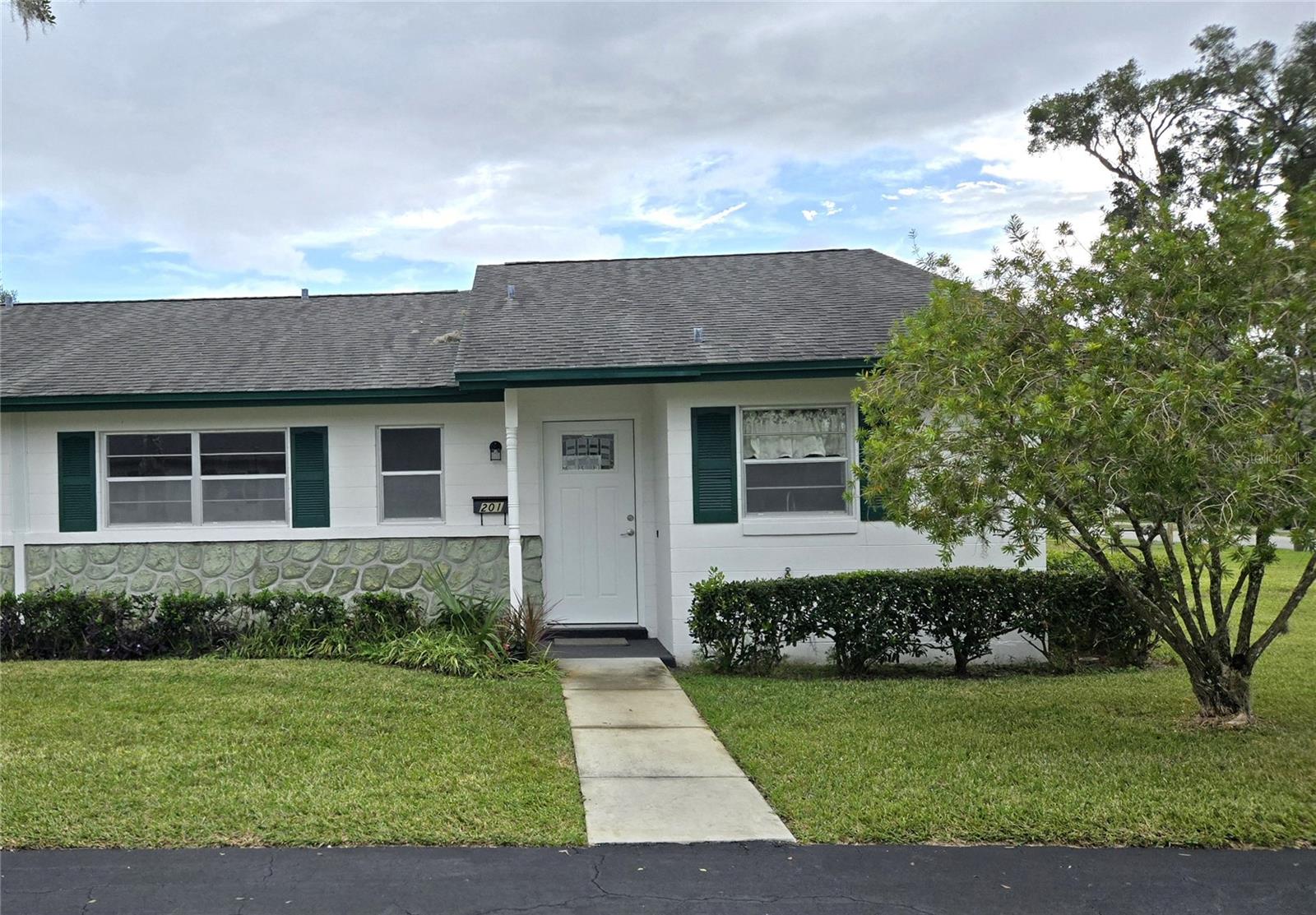 Photo of 201 N HILL AVENUE #150 DELAND FL 32724