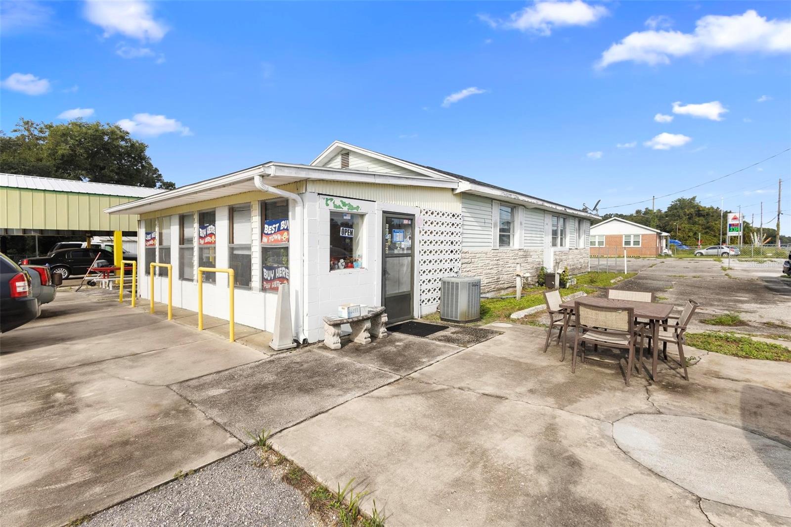 Photo of 2490 N WOODLAND BOULEVARD DELAND FL 32720