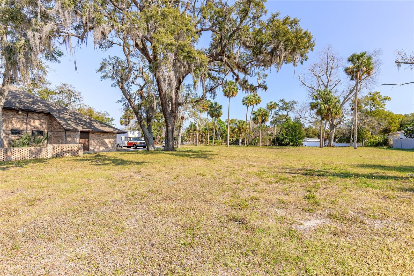 Photo of 629 N RIDGEWOOD AVENUE DAYTONA BEACH FL 32114