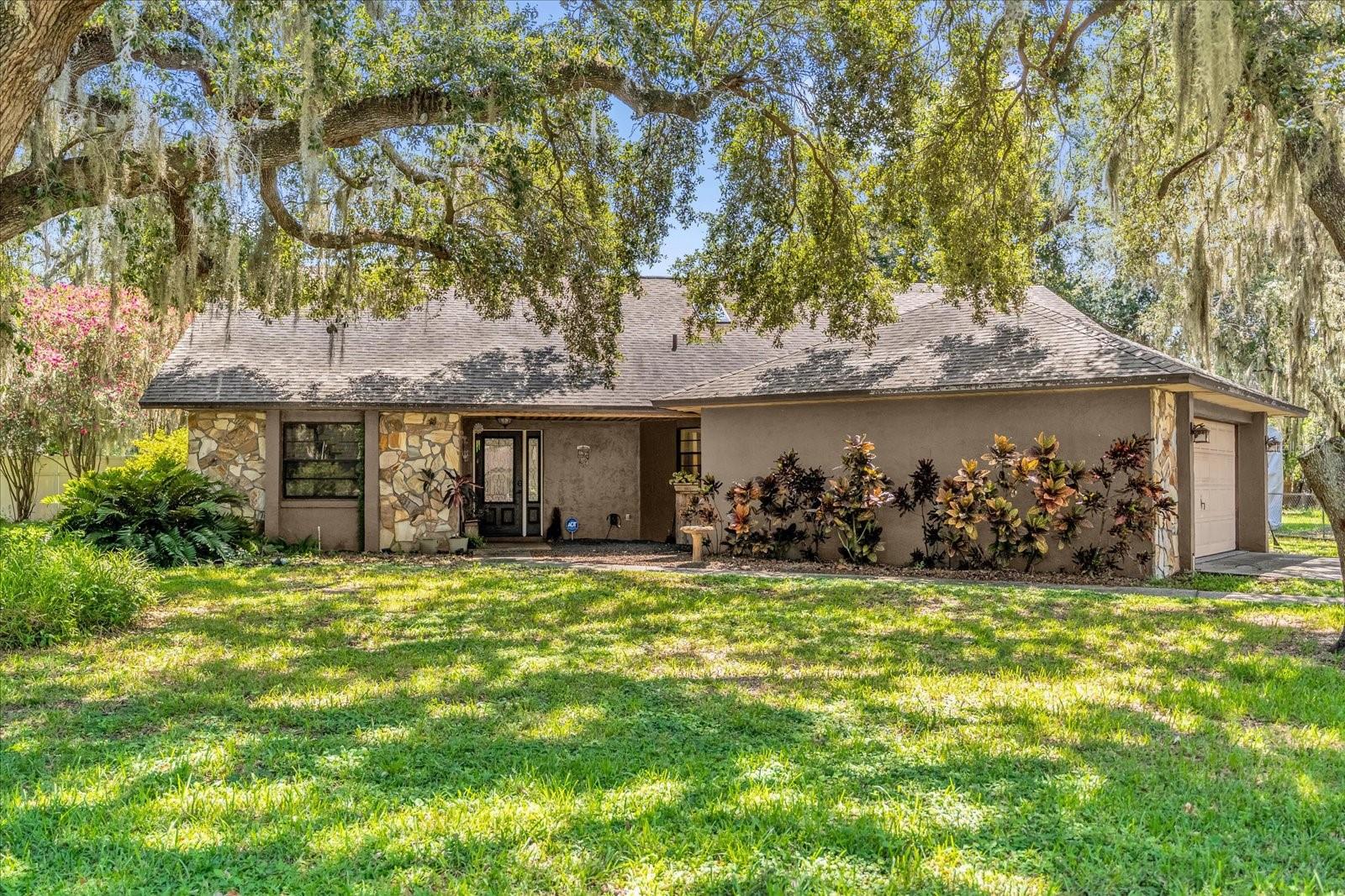 Photo of 4612 REYNOSA DRIVE WINTER HAVEN FL 33880