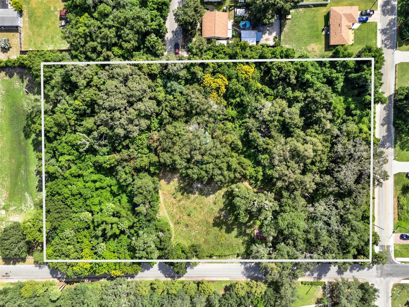 Photo of S GARFIELD AVENUE DELAND FL 32724