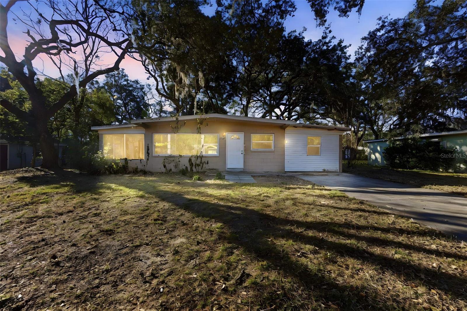 Photo of 762 VALENCIA AVENUE ORANGE CITY FL 32763