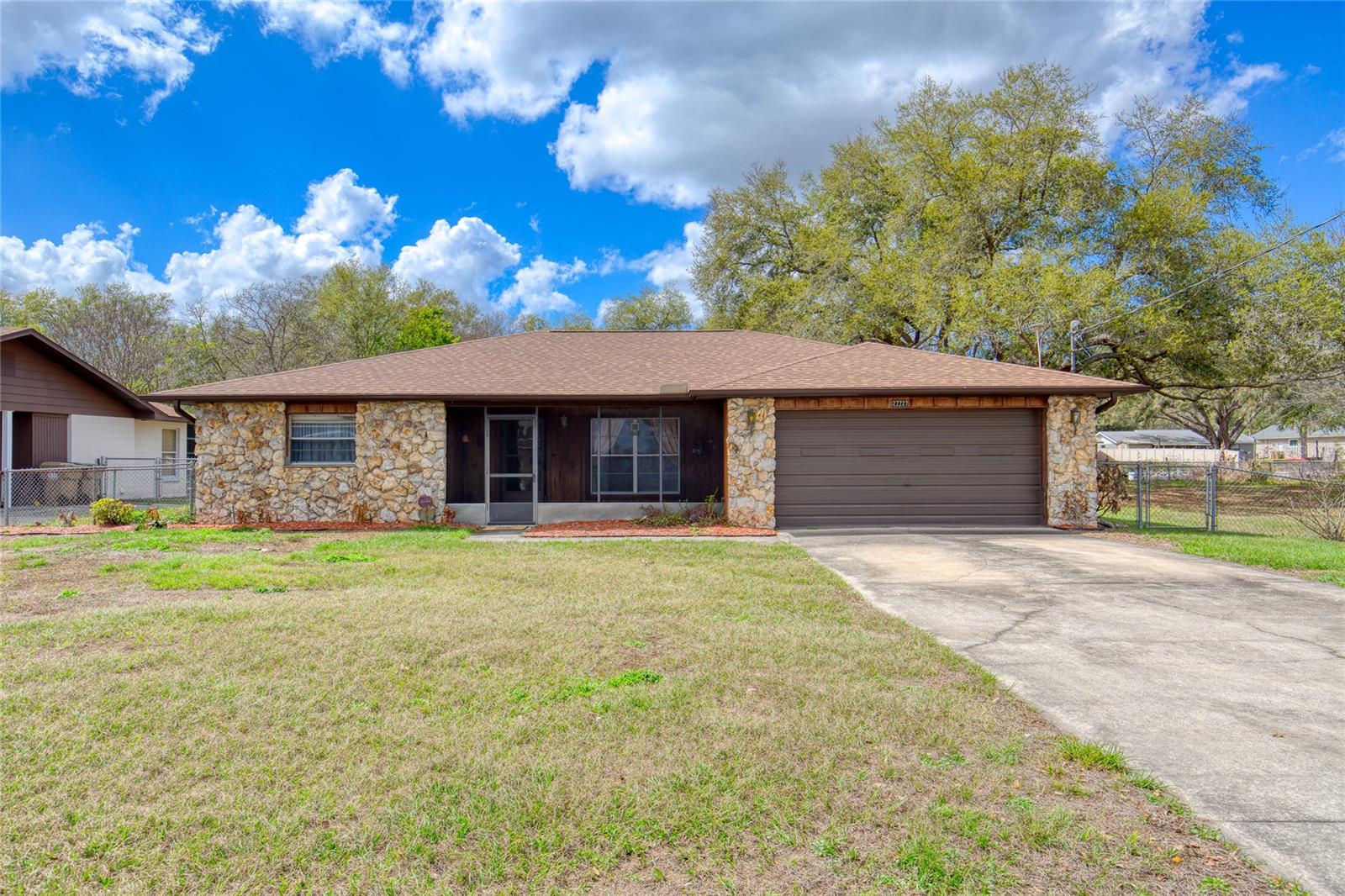 Photo of 27727 LOIS DRIVE TAVARES FL 32778