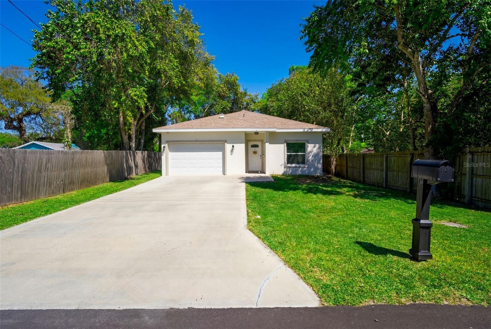 Photo of 637 HOLMES AVENUE DAYTONA BEACH FL 32114