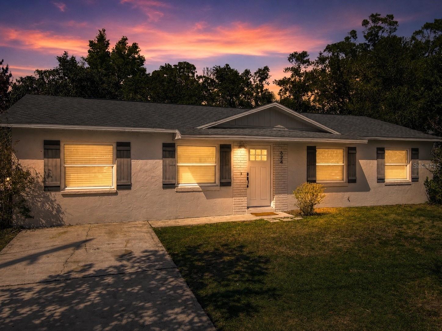 Photo of 624 W NEW YORK AVENUE LAKE HELEN FL 32744